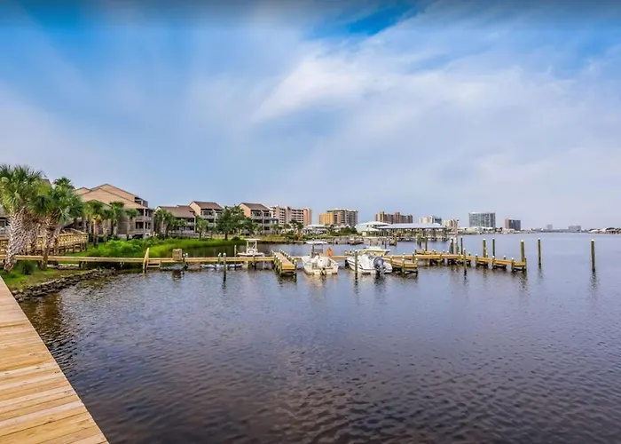 Needle Rush Point Unit C11 Holiday home Pensacola