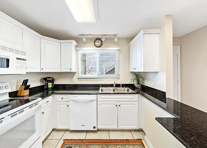 Holiday home Needle Rush Point Unit C11 *
